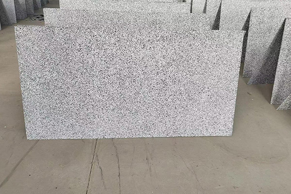 通孔泡沫鋁